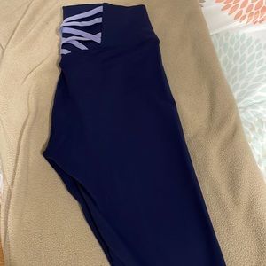 NWT FABLETICS LEGGINGS SIZE M